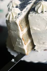 Spiced Poppy Seed Cake With Almond Buttercream Frosting Dessert Ideen Mohnkuchen Und Kostliche Desserts