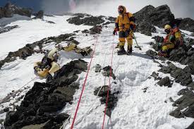 How John Branch Told The Story Of Three Indian Climbers That Died On Everest Storybench