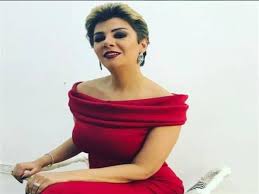 وقال منتصر في تغريدة عبر تويتر: Ù„Ù‡Ø°Ø§ Ø§Ù„Ø³Ø¨Ø¨ Ø§Ù„Ø§Ø¹Ù„Ø§Ù…ÙŠØ© Ù…ÙÙŠØ¯Ø© Ø´ÙŠØ­Ø© ØªØ¨ÙƒÙŠ Ø¹Ù„Ù‰ Ø§Ù„Ù‡ÙˆØ§Ø¡ Ø§Ù„Ù…Ø³ØªÙ‚Ø¨Ù„