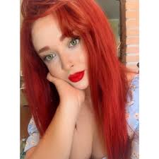 Vuoi fare un regalo alla tua migliore amica? Ordina adesso la maglietta, o  la felpa Alpha Woman! www.alphashop.it