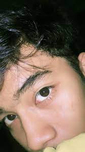 Ganteng adalah suatu konstruksi masyarakat yang sebenarnya nggak ada hubungannya sama bentuk fisik dan rupa wajahmu. Pin Oleh Clarisa Ramadani Di Cogan Gaya Rambut Fotografi Orang Fotografi