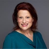 Sarah Lanning's Instagram, Twitter & Facebook