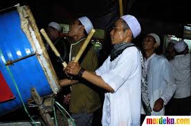Takbiran dari madinah dan mekkah idul fitri idul adha dengan suara merdu. Foto Takbir Keliling Kampung Merdeka Com