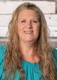 Deanna Stiles's Instagram, Twitter & Facebook