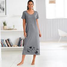 Le confort absolu d'une chemise de nuit manches longues. Chemise De Nuit Longue Femme Manche Longue Pas Cher Blancheporte