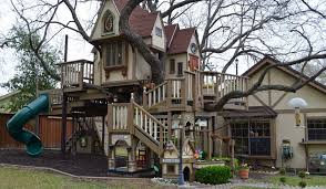 Looking for.kids treehouse designs and ideas, kids outdoor we build this 12x12 x7ft high tree house w/ wrap around deck, stairs, insulated interior finish, vinyl hardwood flooring, 150 ft zip line, additional crows nest. Elements To Include In A Kid S Treehouse To Make It Awesome