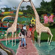 Akomodasi ini berjarak 17 km dari prasasti batutulis dan museum etnobotani indonesia. Pesona Wisata Alam Ciparay Endah Di Kaki Gunung Salak Bogor Home Facebook