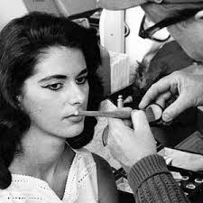 Nancy Kneeland's Instagram, Twitter & Facebook