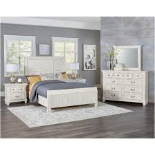 Distressed white wood bedroom set. 674 559 Vaughan Bassett Furniture Queen Timber Bed