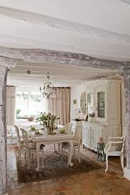 Constructed with acacia veneers and finished in a rich brown color, this set has lasting style that is perfect for. 30 Unassumingly Chic Farmhouse Style Dining Room Ideas