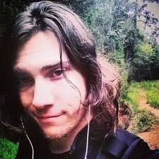 Stevie Wolfe's Instagram, Twitter & Facebook