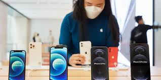 Check spelling or type a new query. Photos Of The Iphone 12 Pro Max And Iphone 12 Mini In Store 9to5mac