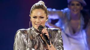 Geschenke gibt es eigentlich erst am 24.12., aber für alle, die musik gerne streamen, haben wir bereits heute ein präsent: Ist Helene Fischer Schwanger Oder Doch Nur Zugenommen