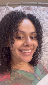 😍 @vanessagauthierco is showing off some of our favorite Design Essentials  goodies for her #WashDay and we want to know if any are your favorites as  well! , She also offers tips below to incorporate ...