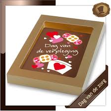 Naast dat er in het isala ziekenhuis medewerkers in het zonnetje worden gezet, wordt er ook in verpleeghuizen in zwolle aandacht geschonken aan deze dag. Chocolade Kaart Dag Van De Verpleging Choco Paradijs