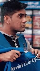 Throw back to Sam’s club commercial with #kevinhart ! Last year i started  my acting journey with this commercial -:) #actor #hollywood #fyp  #commercial #viral #thanksgiving #holiday