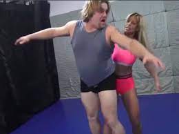 Sh33n@ Ballbusting