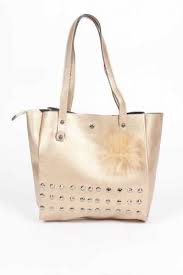 Zimba Detayli Ponponlu Kol Cantasi B116 Altin Canta Koltuklar Altin