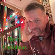 Anyone else feel like the lead-up to Christmas is the *best* part of  Christmas? Christmas Day just makes me so SAD because now it's over and  there's nothing to look forward to