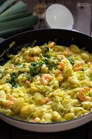 Gnocchi Lauch Pfanne Mit Curry Garnelen Madame Cuisine Rezepte Einfache Gerichte Mahlzeit
