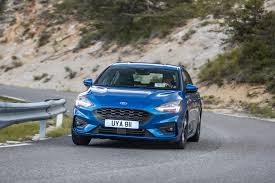 Wie bereits berichtet schiebt ford vorher für den bekannten mondeo hybrid zusätzlich zum stufenheckmodell den kombi mit namen turnier nach. Erster Fahreindruck Des Neuen Ford Focus Mit 8 Gang Automatik Autophorie De