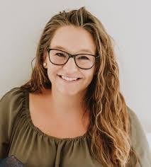 Christine Borrelli's Instagram, Twitter & Facebook