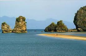 Overview tanjung rhu resort is a great choice for travellers looking for a 5 star hotel in langkawi. Langkawi Tanjung Rhu Beach Langkawi Beautiful Beaches Langkawi Beach