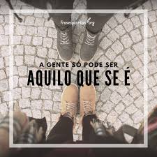 Frases Para Fotos Sozinha Com O Namorado Amiga Ou Para Tumblr Tirar e postar fotos e muito comum como forma de atualizar as redes sociais. frases para fotos sozinha com o