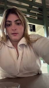 Rachel Peet's Instagram, Twitter & Facebook