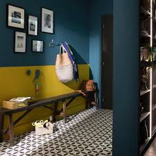I nostri migliori prodotti in fondi e fissativi. Peinture Entree De La Couleur Pour Un Hall Pas Comme Les Autres Cote Maison