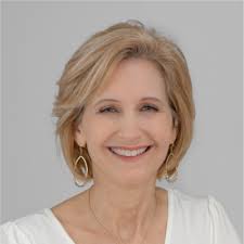 How to Stay Up-to-Date with the Real Estate Market