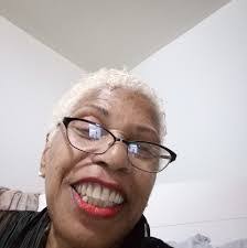 Carolyn Boaz's Instagram, Twitter & Facebook