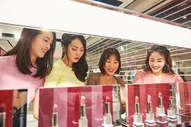 Ng is the daughter of mediacorp artiste lin meijiao and former actor huang yiliang although the couple divorced in 1997 when ng was only a few. Gokpop Exclusive K News In Malaysia Singapore