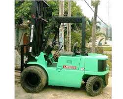 Xe nâng dầu cũ Mitsubishi 2.5 tấn cao 5m giá rẻ tại Hồ Chí Minh