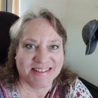 Crissy Uitz's Instagram, Twitter & Facebook