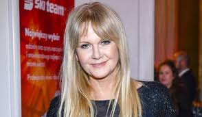 Wydaje się, że kino i radio to dwa odrębne światy, bo kino to obraz, a radio to słowo. Az Tak Duzego Dekoltu Nie Miala Chyba Jeszcze Nigdy Na Widok Grazyny Torbickiej Az Oczy Wychodza Z Orbit Zdjecie Super Express Wiadomosci Polityka Sport