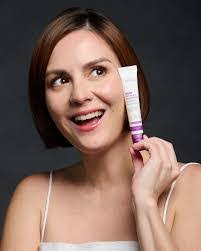 Nellie Kramer's Instagram, Twitter & Facebook