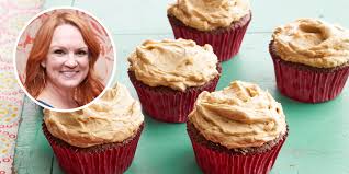 Ree drummond's homemade ranch dressing recipe, from the pioneer woman on food network, features buttermilk, fresh herbs and cayenne pepper. The Pioneer Woman Shares Her Secret Cupcake Ingredient Ree Drummond Cupcakes