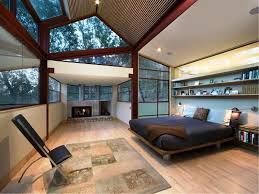 Facinating And Comfortable Luxury Celtic Bedroom With Glass Roof Jpg 800 600 Pixels Roof Styles Luxurious Bedrooms House