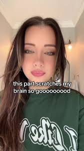 Crying in Chanel Ome Exy Ongs