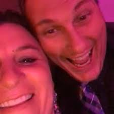 Suzanne Downer's Instagram, Twitter & Facebook