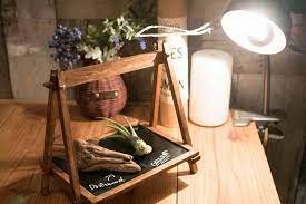 製作費300円 100均だけで作る メッセージ付きディスプレイスタンド 100均 diy 看板 手作り アイデア