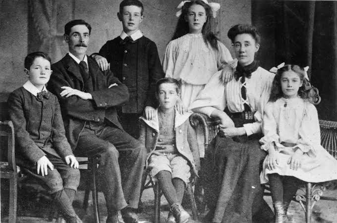 The Titanic and the Passengers Who Boarded It: Research and Assignment Guide – The Reagan Library Education Blog