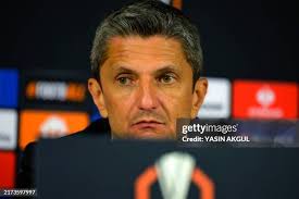 Victor Osimhen of Galatasaray A.S. and Johny Castro of Paok FC battle...  Nachrichtenfoto