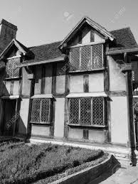 Er ist geimpft, gechipt und hat einen eu. Stratford Upon Avon Grossbritannien 26 September 2015 William Shakespeare Geburtsort In Schwarz Und Weiss Lizenzfreie Fotos Bilder Und Stock Fotografie Image 54389551