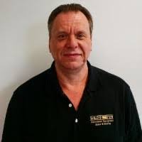 Kevin Henn's Instagram, Twitter & Facebook