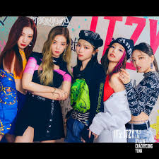 Es ist kein halbes jahr her, seit itzy mit wannabe ihren bisher besten song abgeliefert haben. Ktmecpxxaq27om