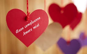 Ecco gli auguri di natale speciali pieni damore da dedicare al proprio ragazzo o ragazza. Auguri Di Compleanno Per Mia Moglie Frasi Romantiche Notiziesecche Frasi Aforismi E Citazioni