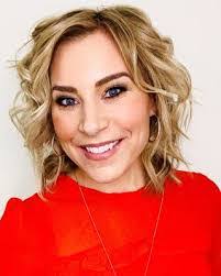 Julie Langley's Instagram, Twitter & Facebook