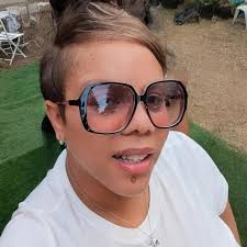 My HOA hires someone to plow my driveway 👸🏻